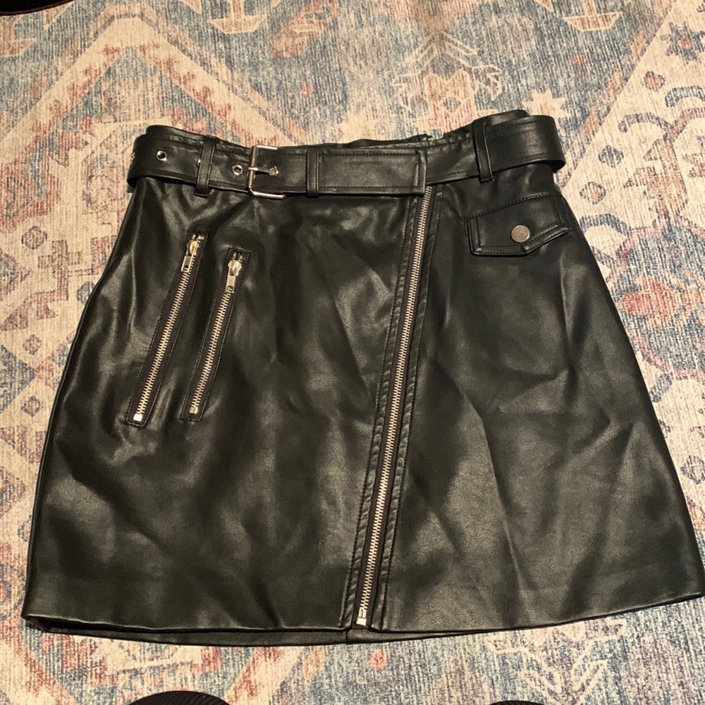 Forever 21 Faux Leather Skirt with Front Zipper